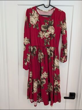 Vine & Love Red Floral Dress Size Small